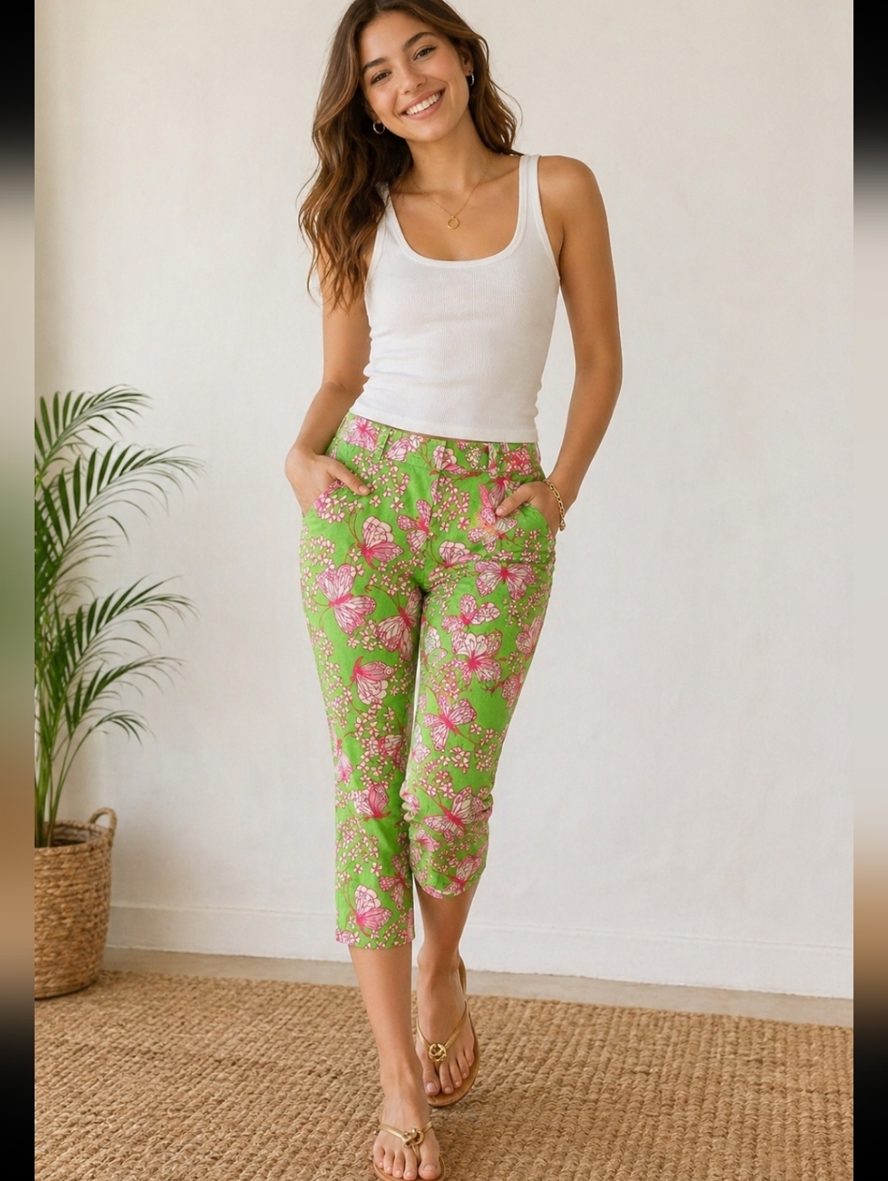 Lilly Pulitzer  "Dream Weaver" print or butterfly print capri  pants .‎ Size 4